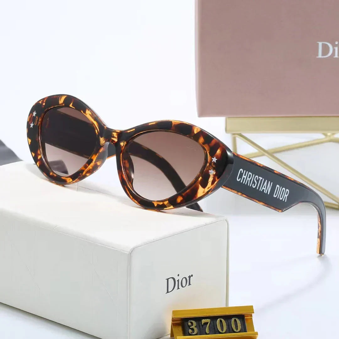 2025 Fashion Sunglassesā3700