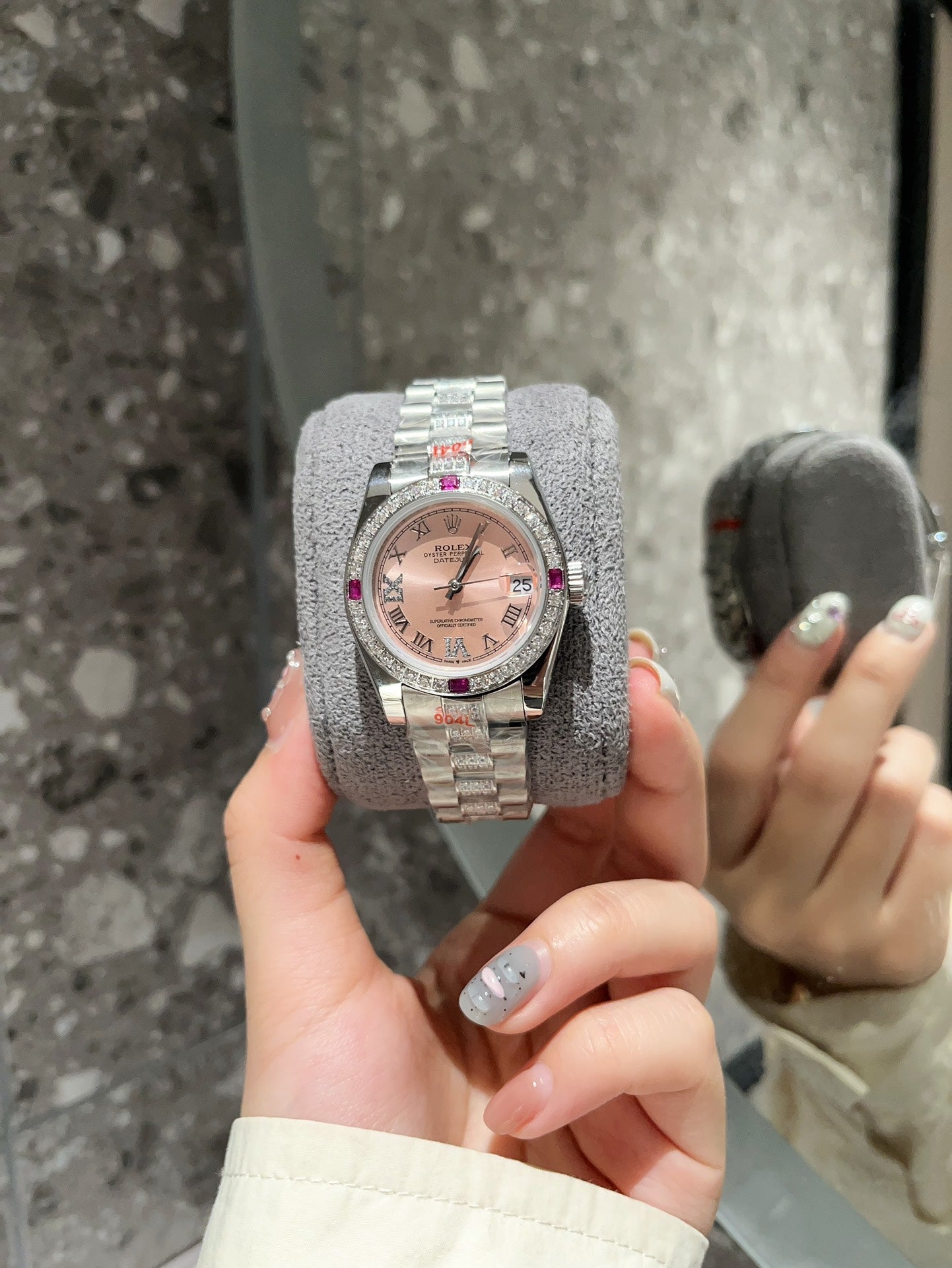 2026 Log Watch Series Classic Women's Edition Solid Steel Band - Original Push-Down Buckle Imported Movement Highly Recommended Design Exudes Unique Nobility and Elegant Goddess Aura!