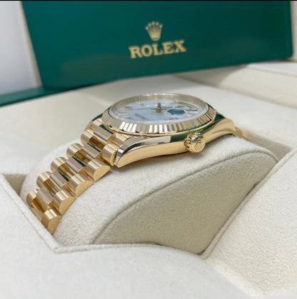 Women And Man Datejust heaven How stunning is this 36-40mm DayDate with a mother of pearl dial watch