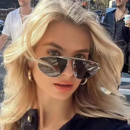 LOEWE Metal temple cat-eye sunglasses 0899