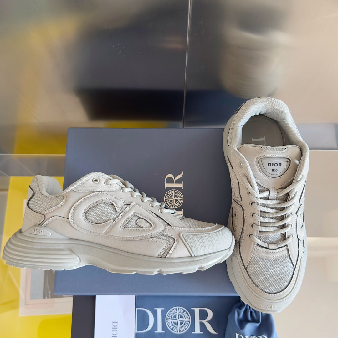 2025 1225 New high quality new color sports fashion shoes