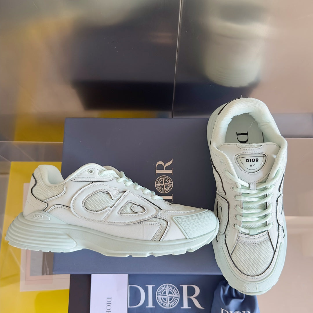 2025 1225 New high quality new color sports fashion shoes